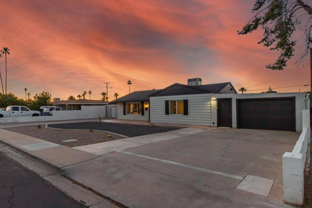 New Stylish Midtown With One Bedroom Phoenix Kültér fotó