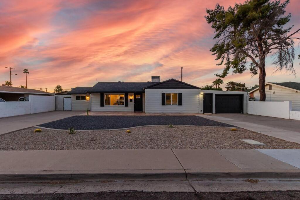 New Stylish Midtown With One Bedroom Phoenix Kültér fotó